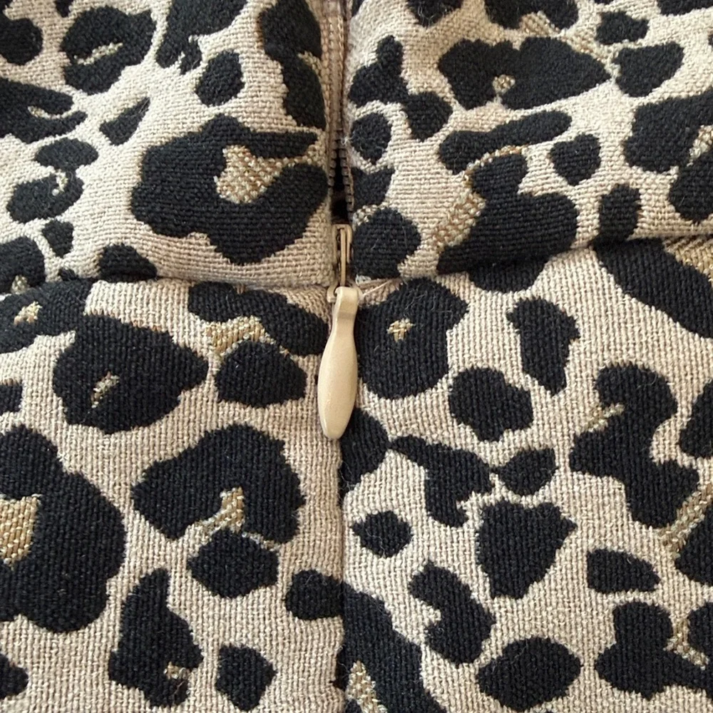 LOFT Tan and Black Animal Print Mini‎ Skirt w/side pockets. Worn once. 89 retail